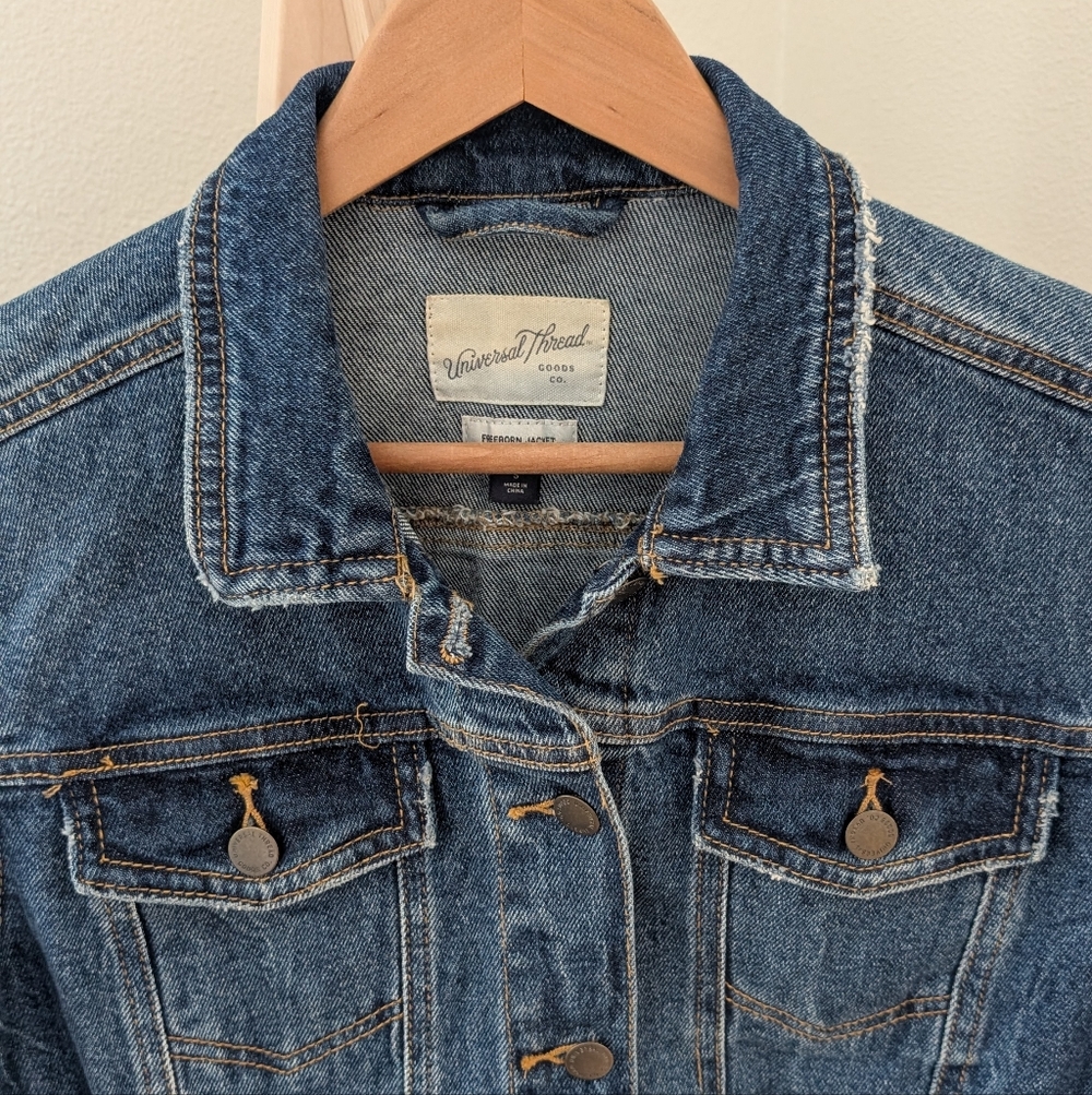 Nwot Universal Thread Freeborn Button Down Collar… - image 2